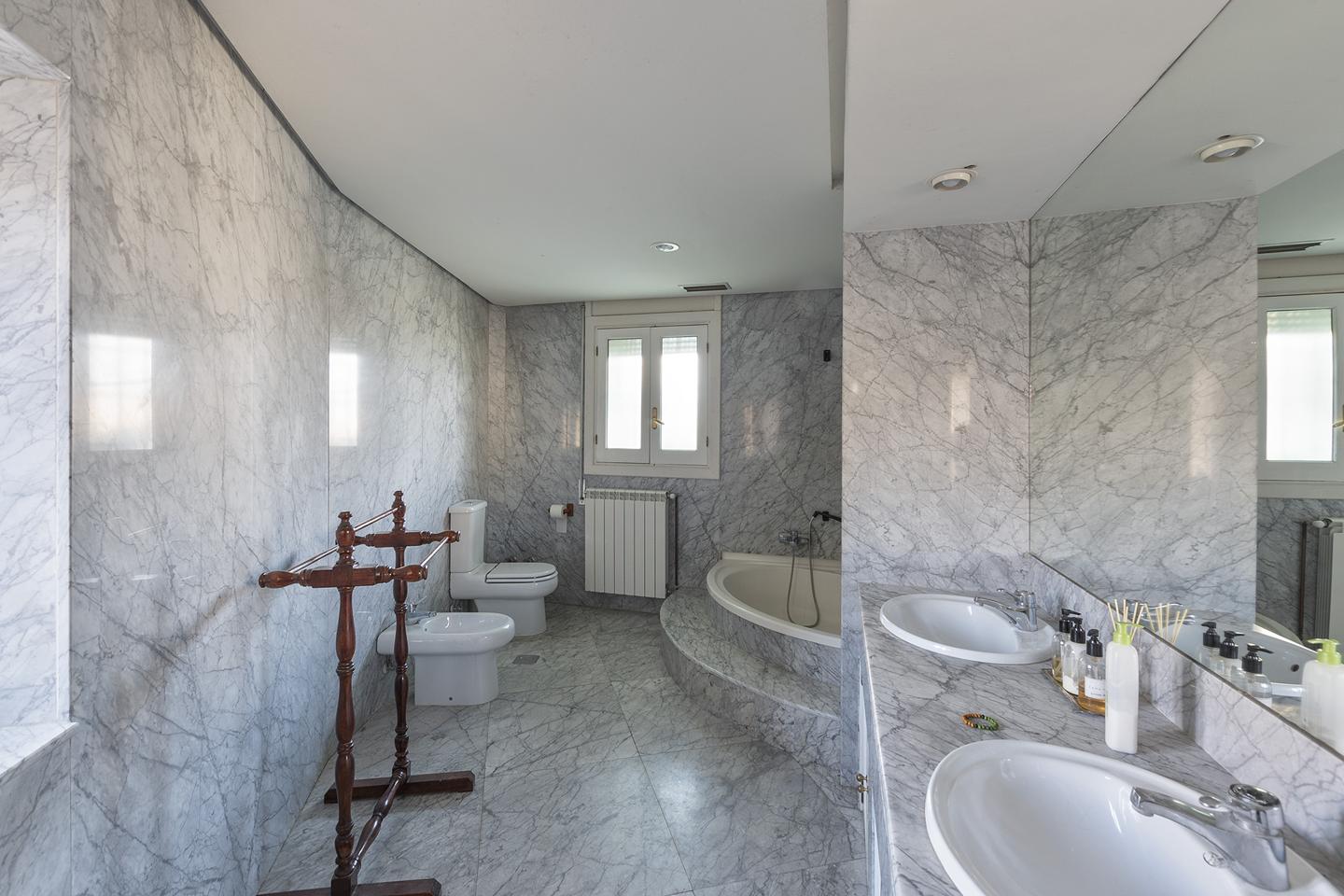 Property image S120